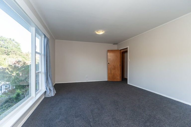 Photo of property in 54 Glenmore Street, Northland, Wellington, 6012