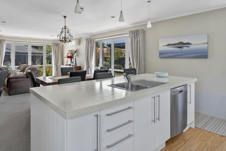 Photo of property in 9 O'shea Place, Wakefield, 7025