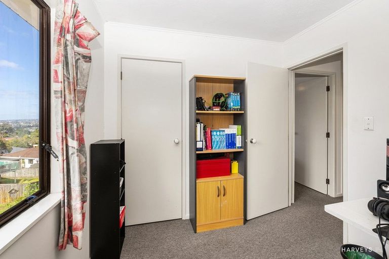 Photo of property in 1/24 Sarajevo Place, Massey, Auckland, 0614