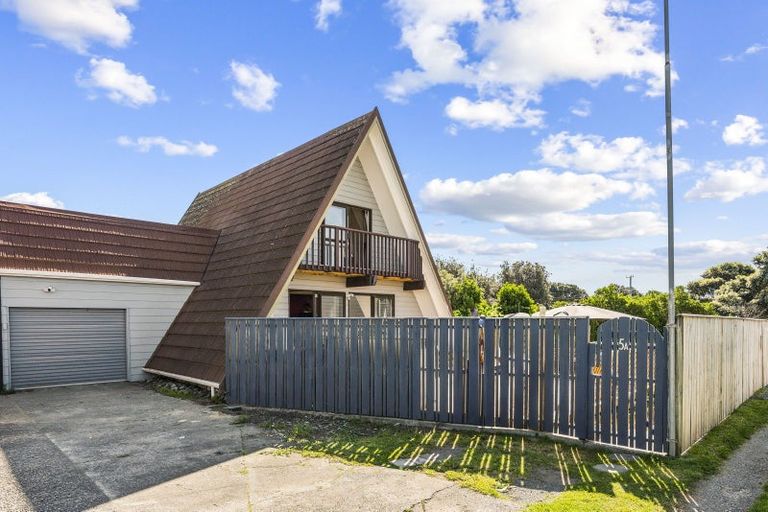 Photo of property in 5a William Street, Waikanae Beach, Waikanae, 5036
