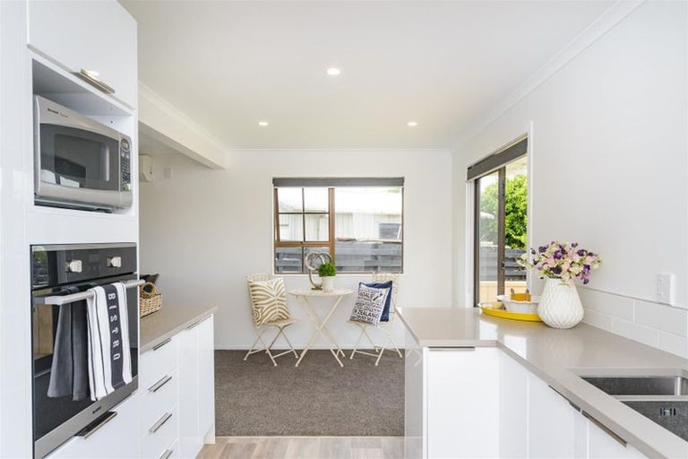 Photo of property in 5 Meads Place, Bulls, 4818