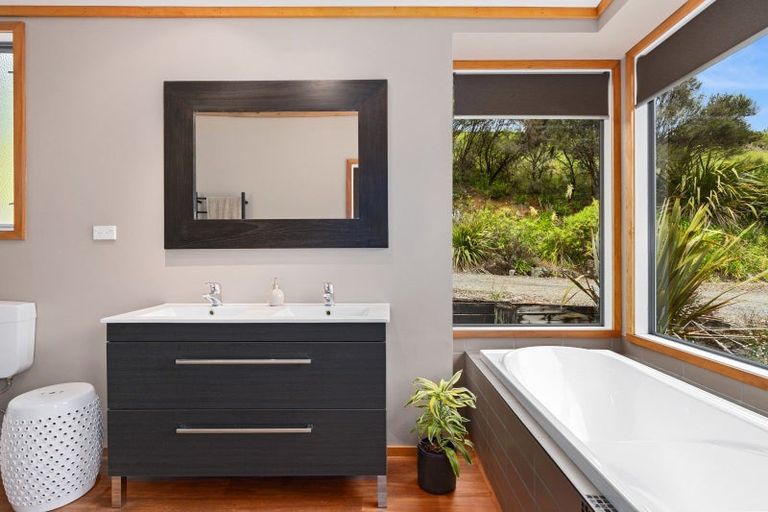 Photo of property in 12b Bush View Drive, Waitetuna, Raglan, 3295