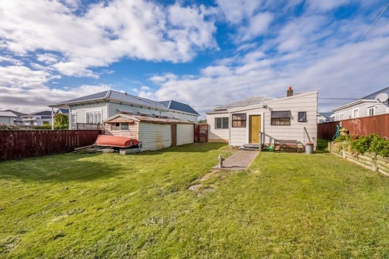 Photo of property in 11 Bay Street, Petone, Lower Hutt, 5012