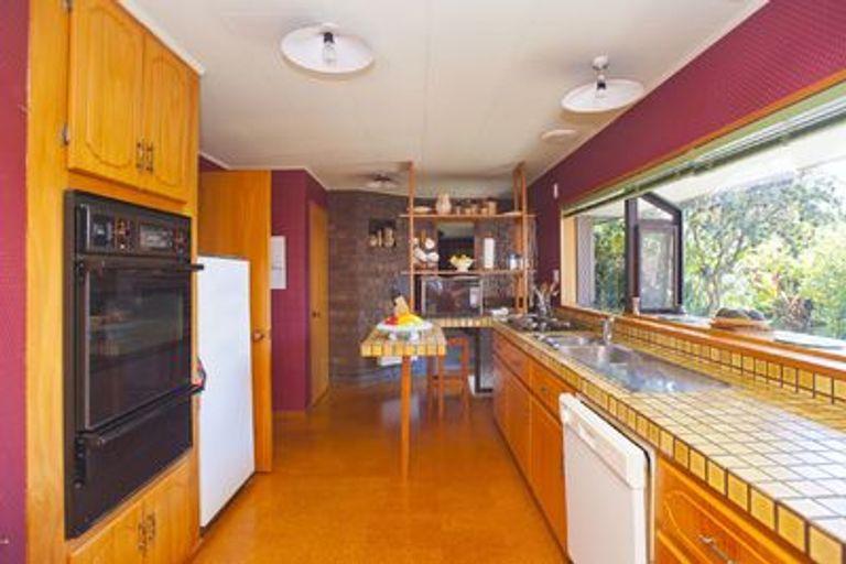 Photo of property in 300 Kahutia Street, Gisborne, 4010