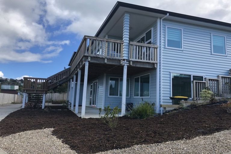 Photo of property in 4b Astrolabe Place, Gulf Harbour, Whangaparaoa, 0930