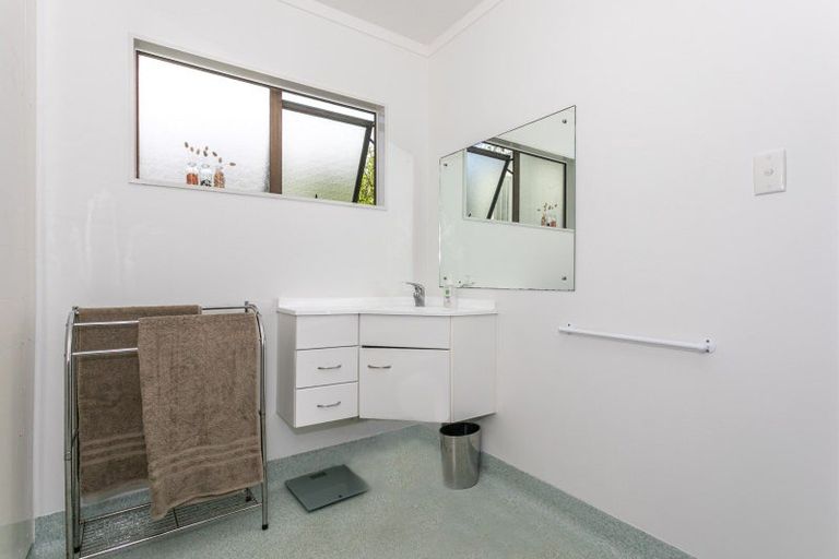 Photo of property in 11 Marlin Place, Whiritoa, Whangamata, 3691