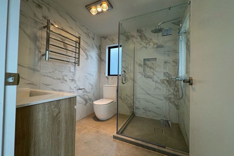 Photo of property in 22 Clara Road, Silverdale, 0932