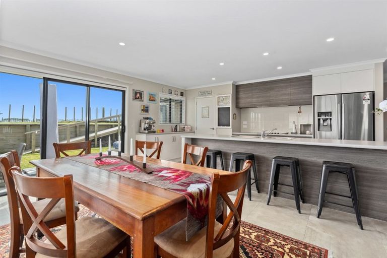 Photo of property in 8 Karearea Drive, Coastlands, Whakatane, 3120