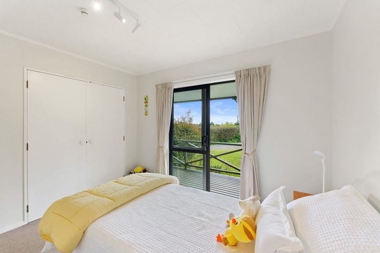 Photo of property in 66 Ringawhati Road, Otaki, 5583