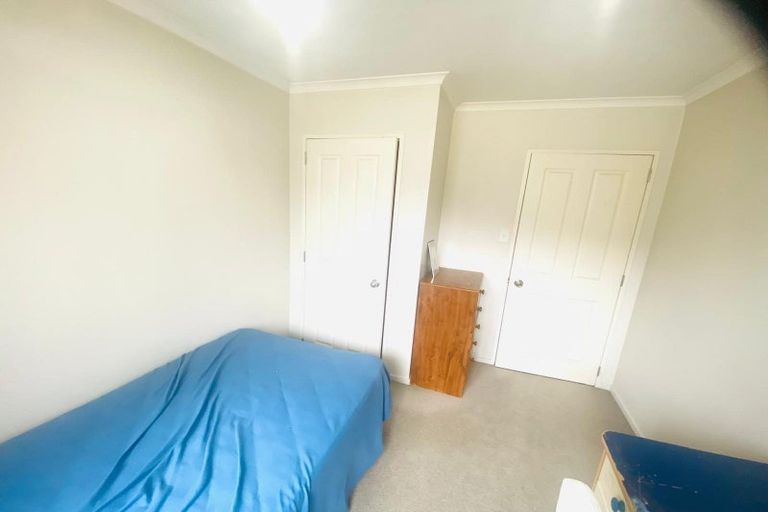 Photo of property in 1 Nykki Place, Papakura, 2110