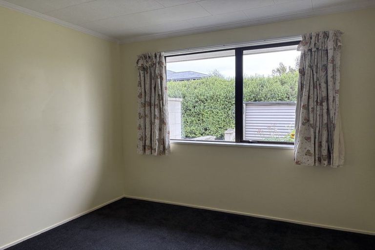 Photo of property in 73 Kowhai Avenue, Rangiora, 7400