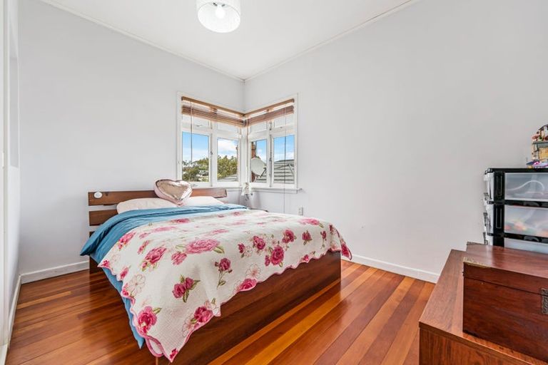 Photo of property in 27 Harley Road, Takapuna, Auckland, 0622