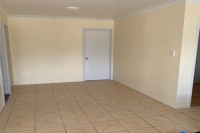 Photo of property in 33a Springs Road, Parakai, 0830