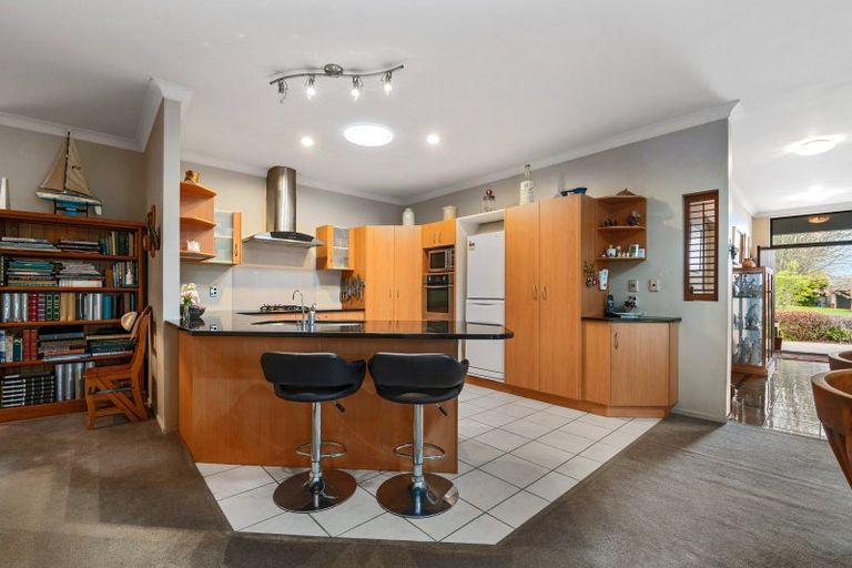 Photo of property in 9 Hayward Rise, Owhata, Rotorua, 3010
