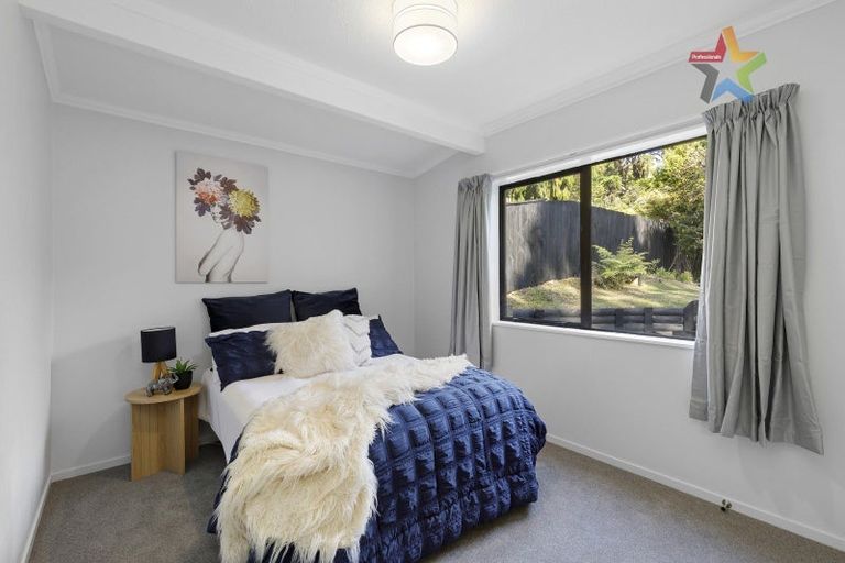 Photo of property in 24 Kennedy Grove, Stokes Valley, Lower Hutt, 5019