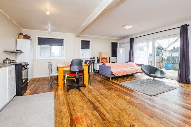 Photo of property in 25 Rice Crescent, Papakura, 2110