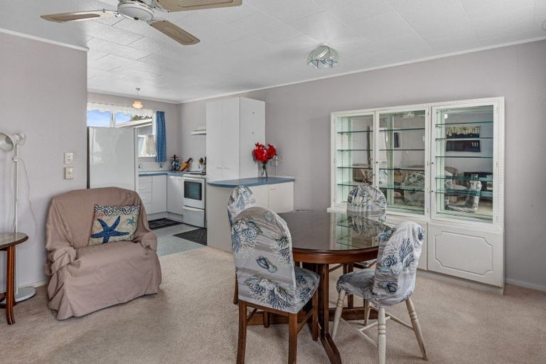 Photo of property in 1979 Ngunguru Road, Ngunguru, Whangarei, 0173