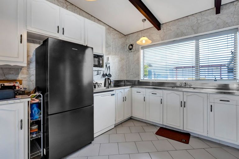 Photo of property in 8 Rewa Street, Inglewood, 4330