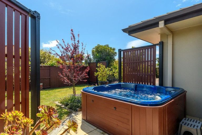 Photo of property in 6 Portofina Court, Papamoa Beach, Papamoa, 3118