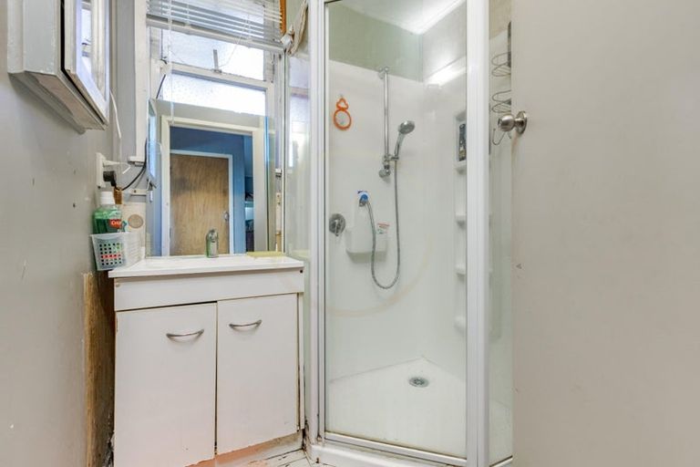 Photo of property in 4 Harper Street, Papakura, 2110