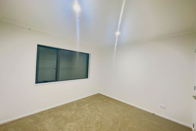 Photo of property in 11e Laurie Avenue, Papakura, 2110