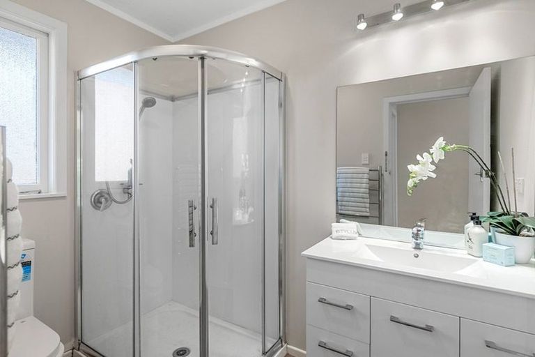 Photo of property in 126 Masters Avenue, Silverdale, Hamilton, 3216