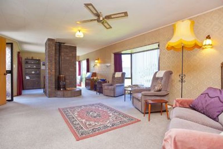 Photo of property in 300 Kahutia Street, Gisborne, 4010