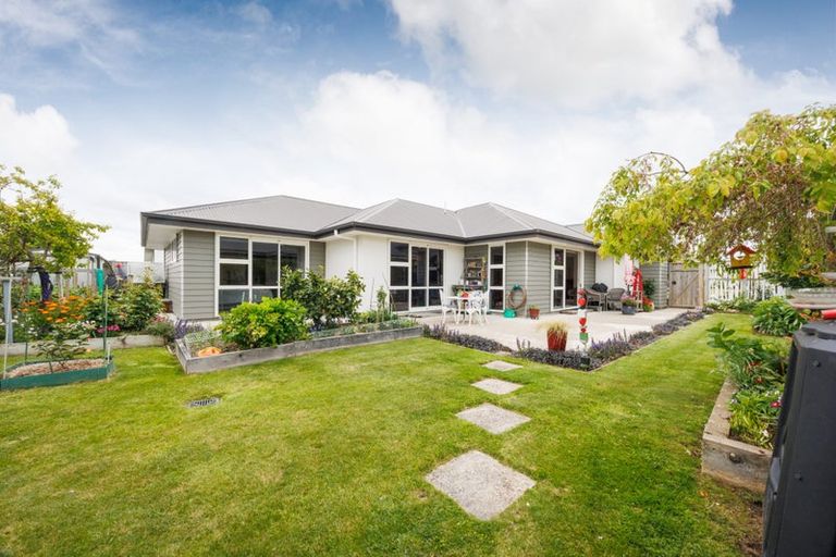 Photo of property in 10 Cherry Place, Maewa, Feilding, 4702