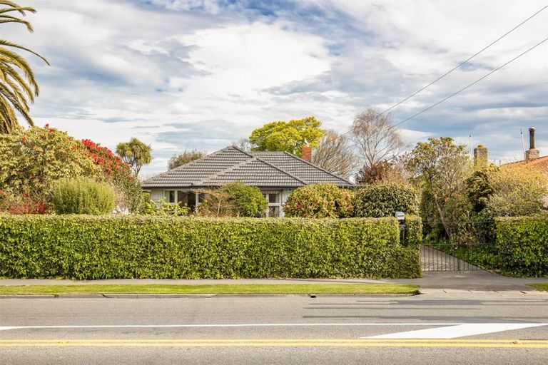 Photo of property in 305 Wairakei Road, Bryndwr, Christchurch, 8053