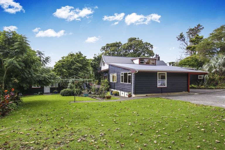 Photo of property in 87c Woodglen Road, Glen Eden, Auckland, 0602