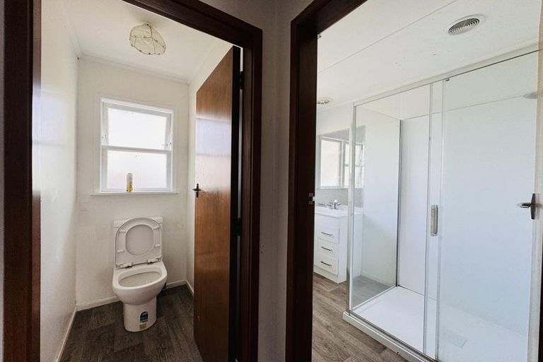 Photo of property in 43 Grey Street, Woodville, 4920