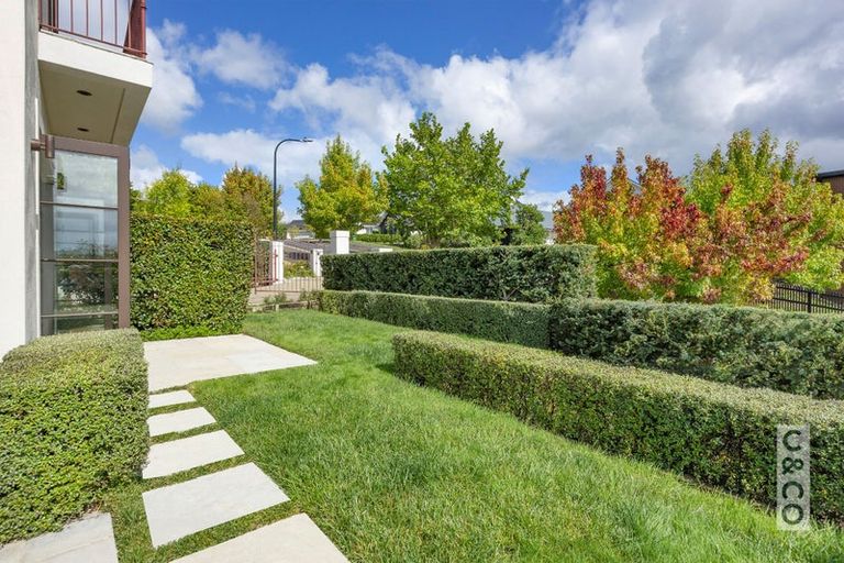 Photo of property in 8 Tauwaka Crescent, Riverhead, 0820