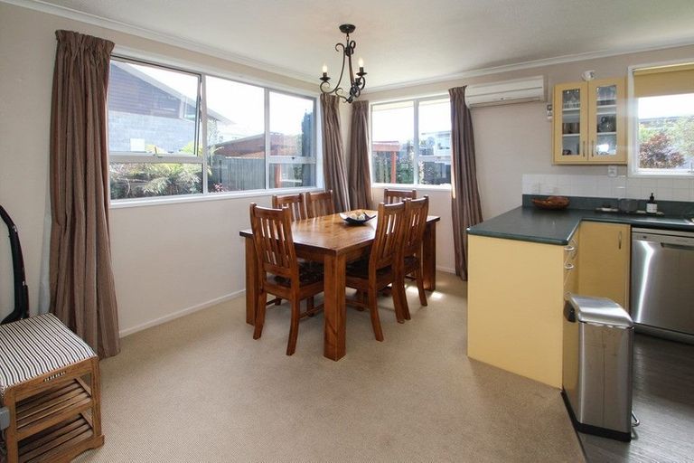 Photo of property in 27 Glendale Crescent, Holmes Hill, Oamaru, 9401