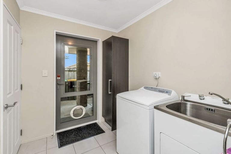 Photo of property in 16 Stanwood Grove, Darfield, 7510