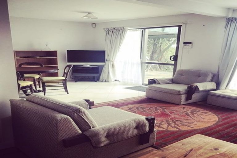 Photo of property in 38 Oruamo Place, Beach Haven, Auckland, 0626