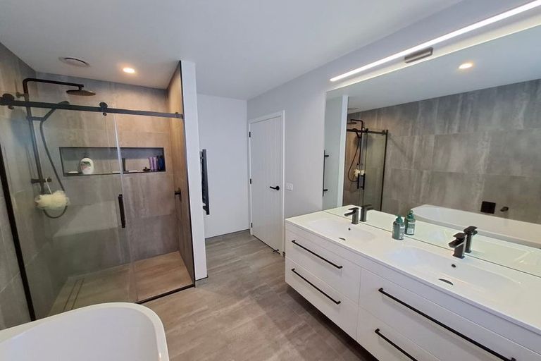 Photo of property in 5 Wheki Lane, Inglewood, 4330