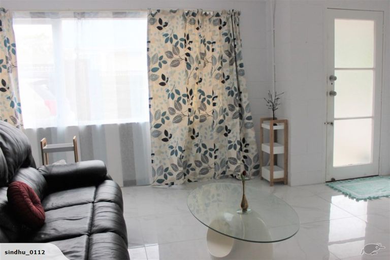 Photo of property in 1/97a Nile Road, Milford, Auckland, 0620