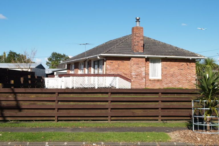 Photo of property in 19 Hokianga Street, Mangere East, Auckland, 2024