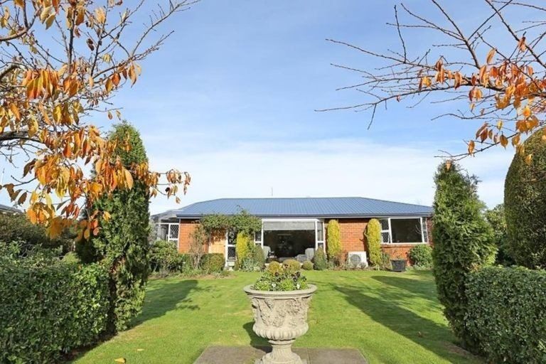 Photo of property in 46 Kilmarnock Street, Wallacetown, 9816