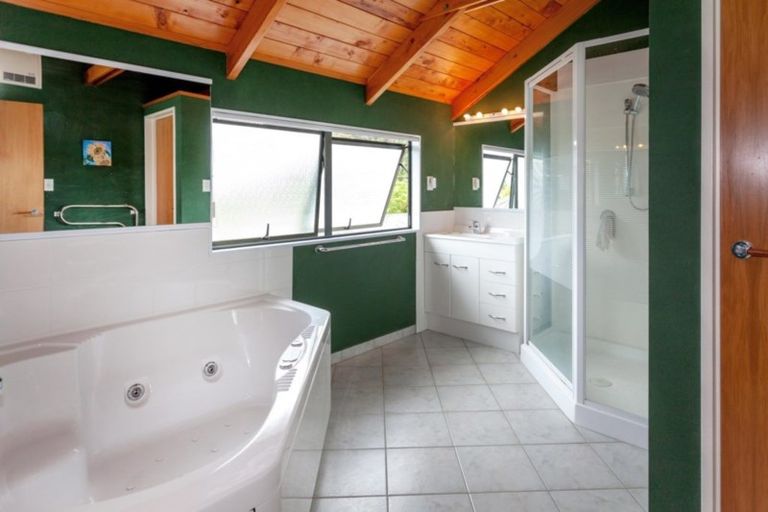 Photo of property in 54 Riverview Road, Cooks Beach, Whitianga, 3591