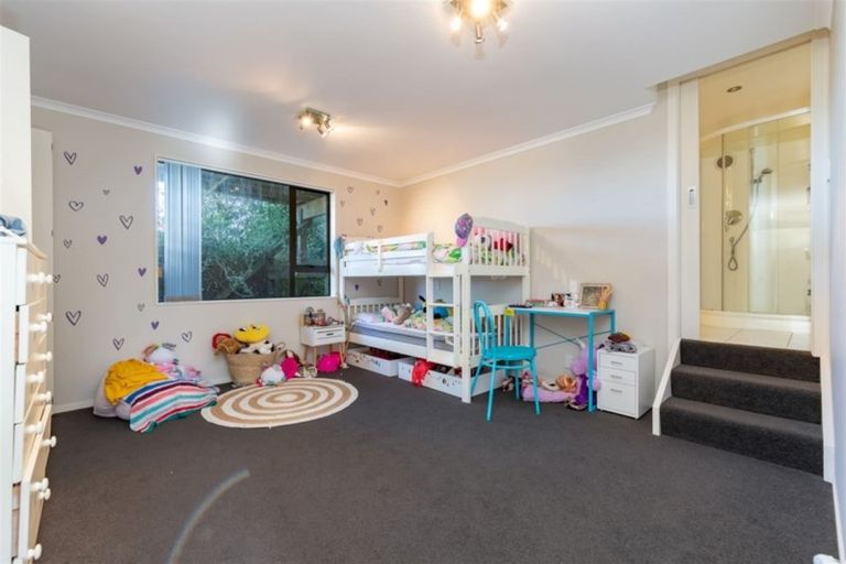 Photo of property in 45 London Road, Korokoro, Lower Hutt, 5012