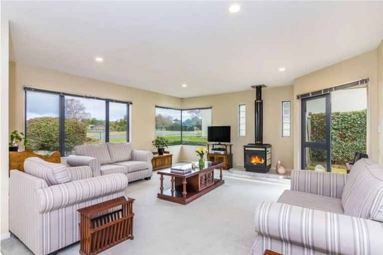 Photo of property in 9 Robinson Terrace, Rangatira Park, Taupo, 3330