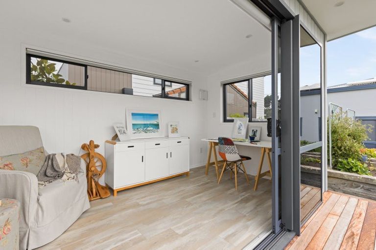 Photo of property in 34 The Esplanade, Westshore, Napier, 4110