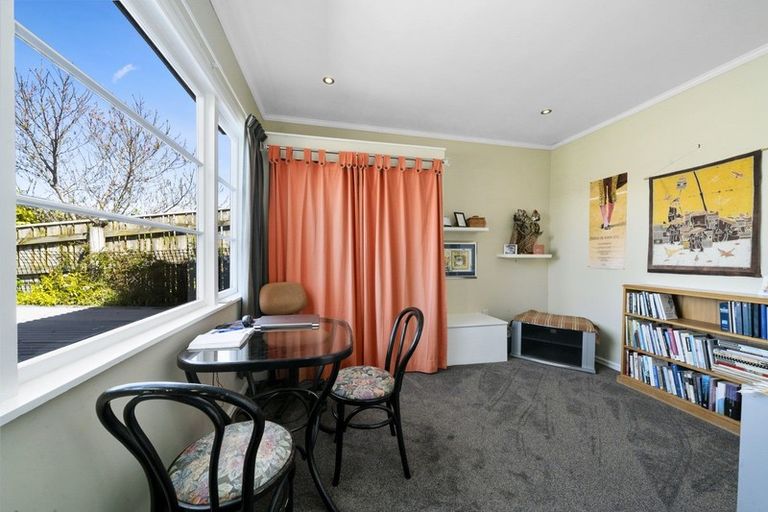 Photo of property in 34 Bluegum Road, Paraparaumu Beach, Paraparaumu, 5032