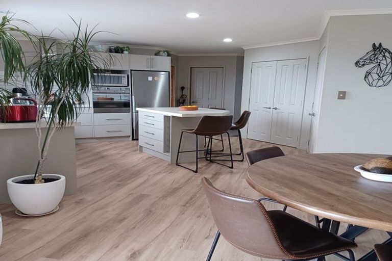 Photo of property in 111 Pacific View Drive, Whangamata, 3620