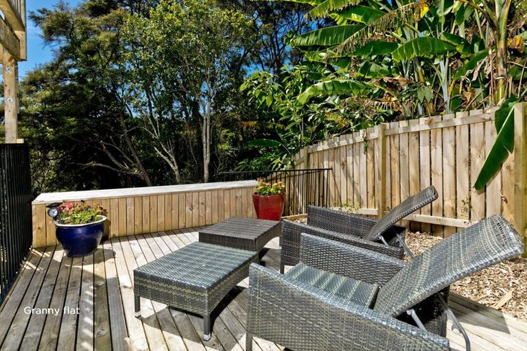 Photo of property in 11 Blacks Road, Greenhithe, Auckland, 0632