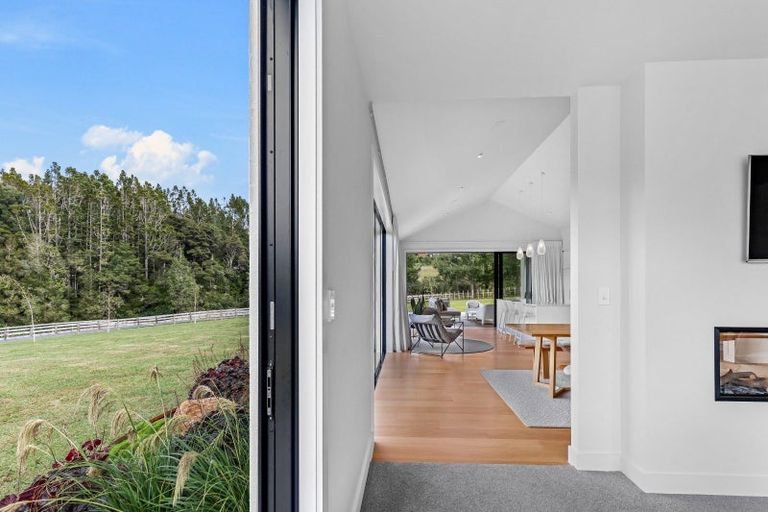 Photo of property in 35 Waymau Lane, Coatesville, Albany, 0792