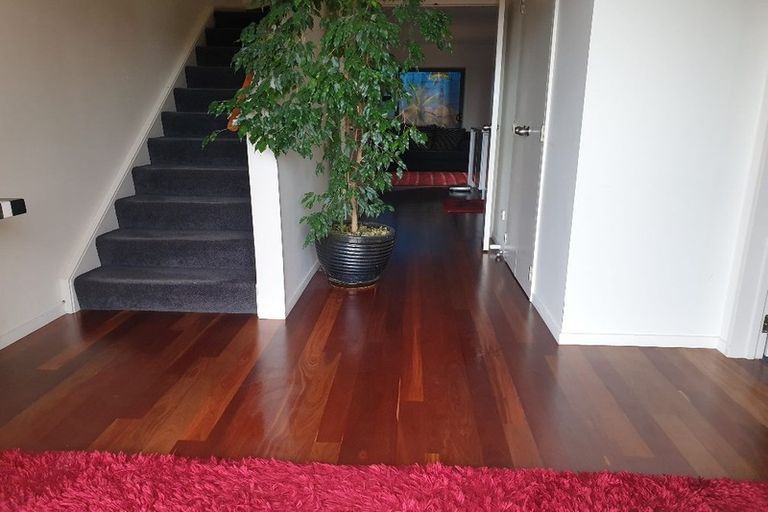 Photo of property in 14 San Domingo Rise, Henderson, Auckland, 0612