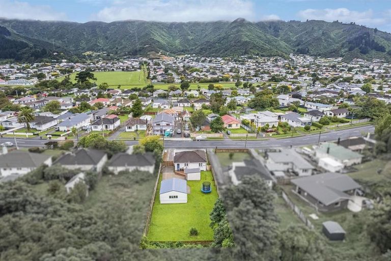 Photo of property in 123 Wellington Road, Wainuiomata, Lower Hutt, 5014