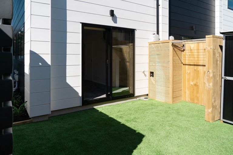 Photo of property in 3/22 Yeovil Road, Te Atatu Peninsula, Auckland, 0610